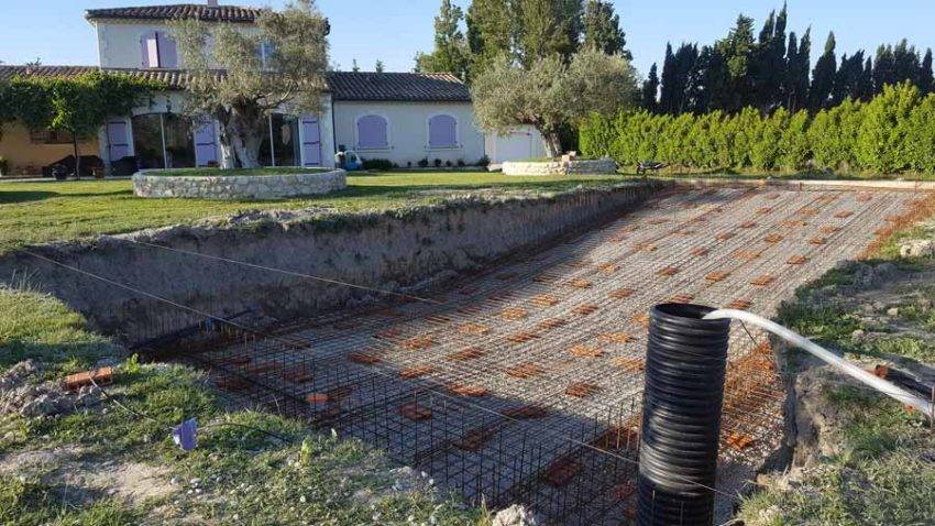 alves-fernando-maconnerie-facade-piscine-toiture-isolation-interieur-exterieur-carrelage-peinture-placoplatre-electricite-plomberie-graveson-visuel-17-850x478
