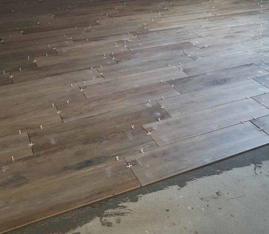 alves-fernando-maconnerie-facade-piscine-toiture-isolation-interieur-exterieur-carrelage-peinture-placoplatre-electricite-plomberie-graveson-visuel-18-549x478